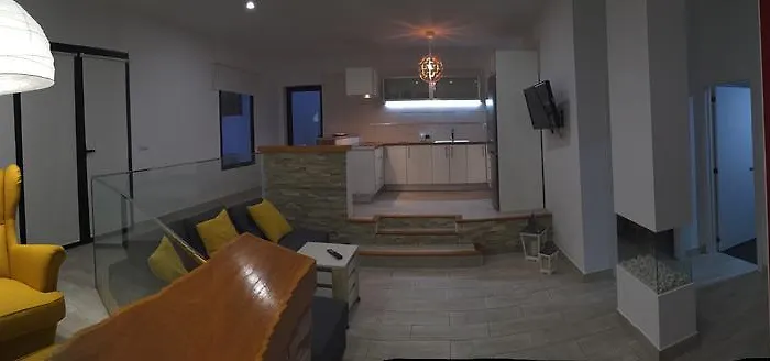 Casa Alba Nazaret
